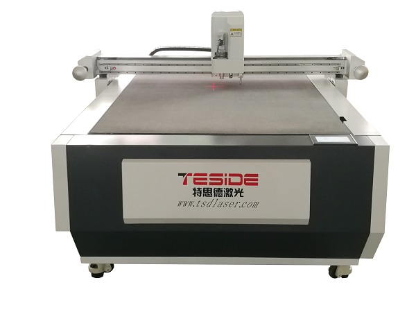 CNC 1625 Δερμάτινη φλάντζα κοπής ταλαντευόμενου μαχαιριού